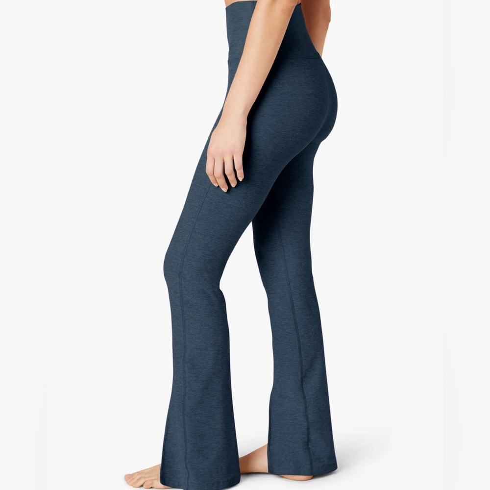 Beyond Yoga Navy Blue High-Waist Flare Leggings - SpaceDye Fabric Small